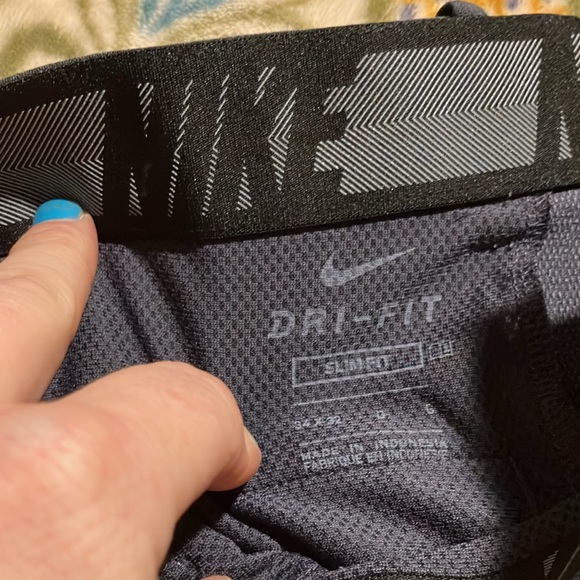 Women’s NIKE DRI-FIT 34/32 trousers gray soft material - Picture 4 of 7